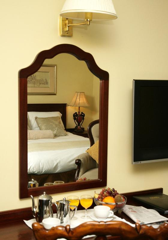 Meadow Court Hotel Лохрей Экстерьер фото